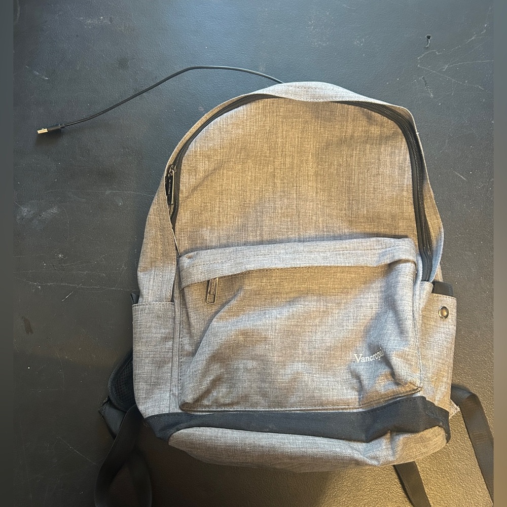 Vancropak Water Resistant Gray Grey Backpack for 17"  Laptop w/USB Charging Port